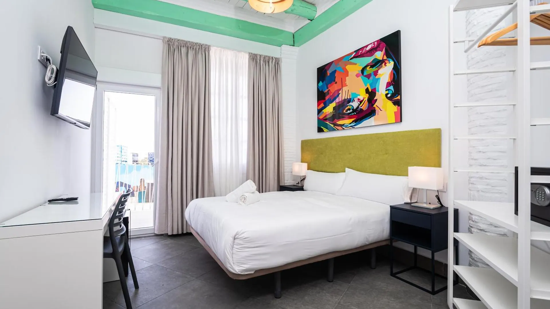Hotel Kuve Marbella 0*,  Spanyolország